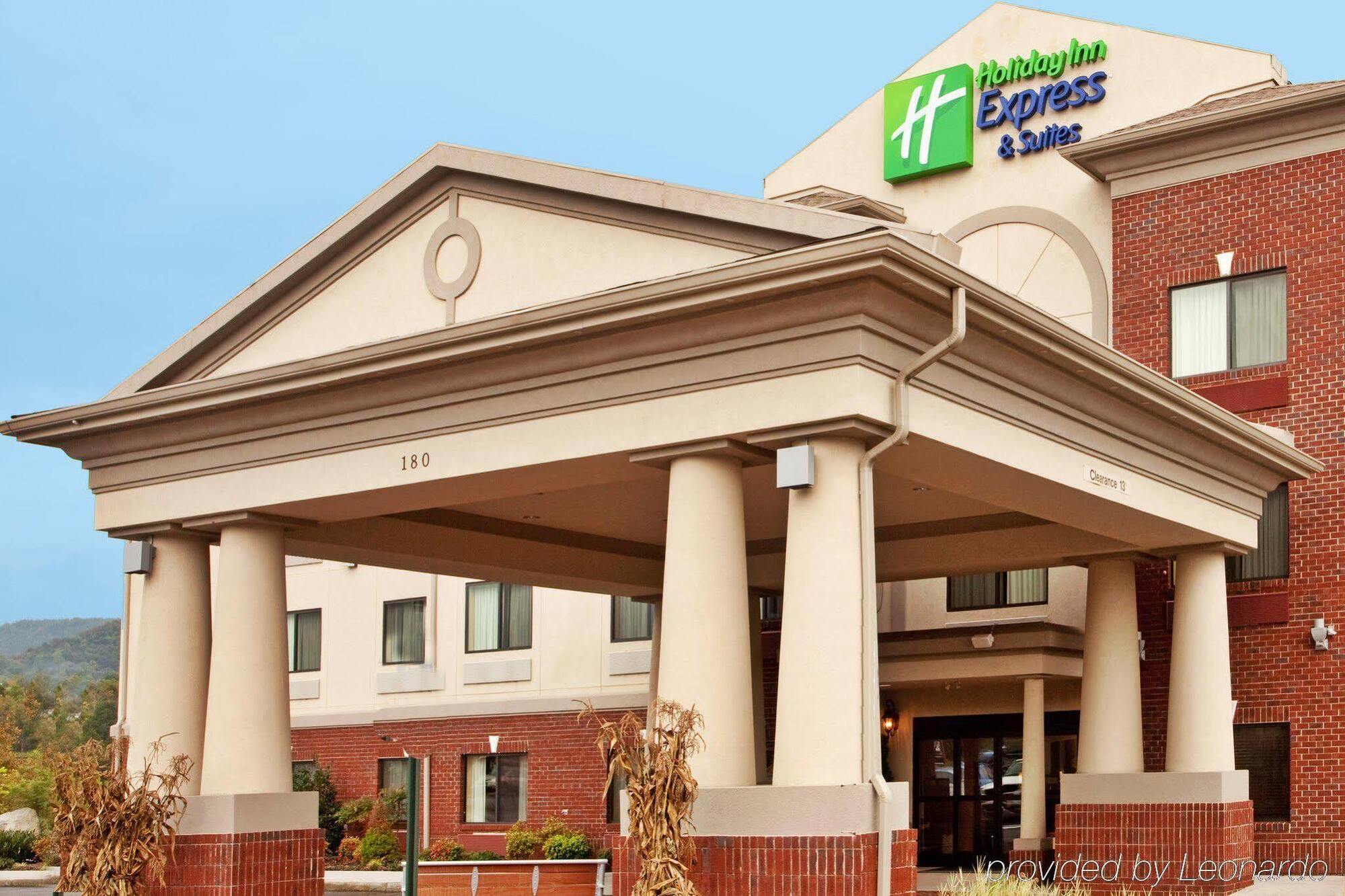 Holiday Inn Express Hotel & Suites Claypool Hill -Richlands Area By Ihg Pounding Mill Εξωτερικό φωτογραφία